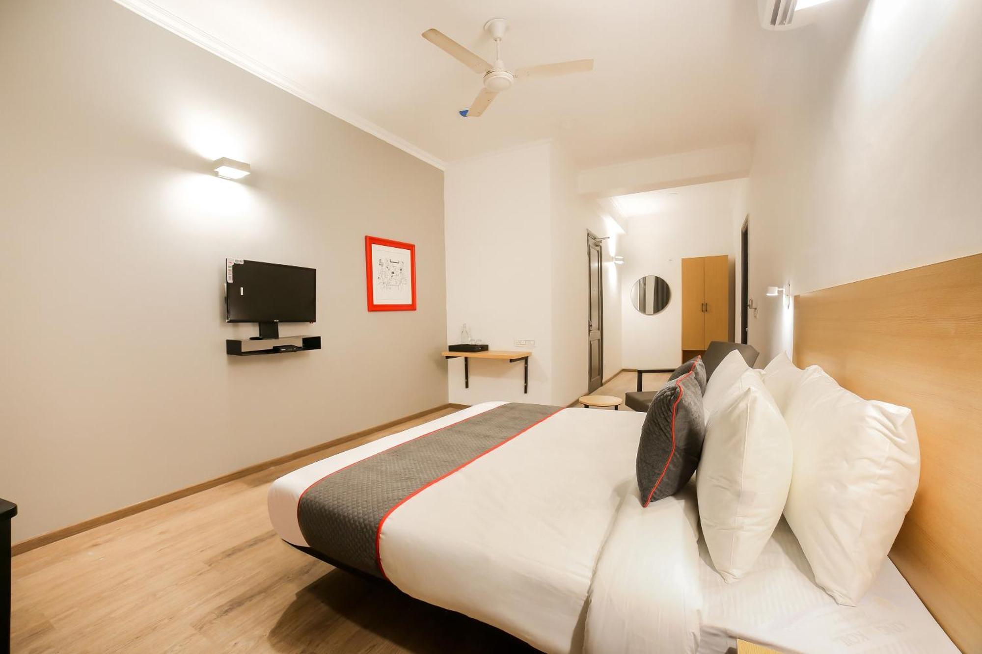 Townhouse 330 Dlf Phase-2 Near Leisure Valley Park Gurgaon Extérieur photo